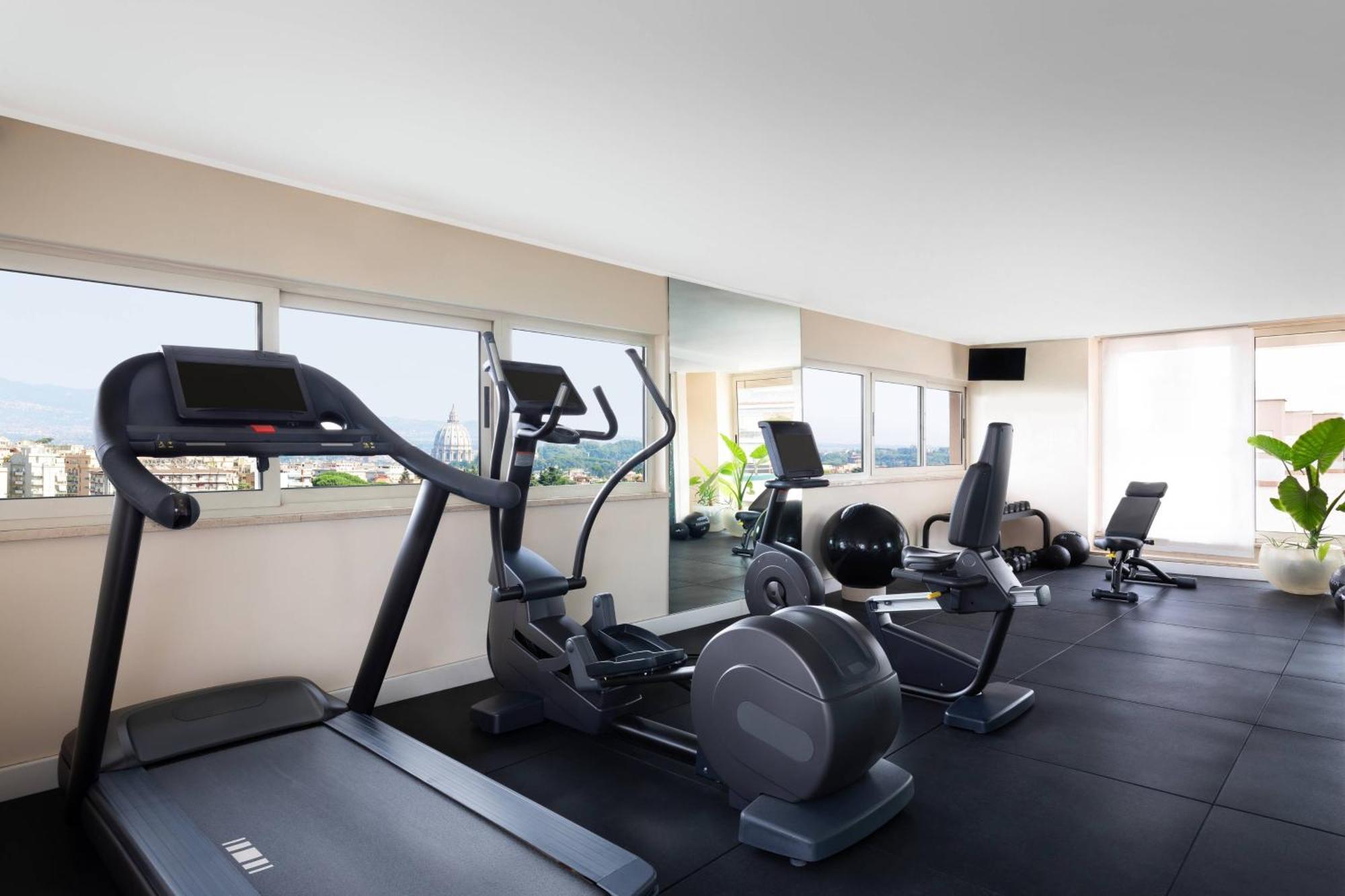 Courtyard By Marriott Rome Central Park Экстерьер фото